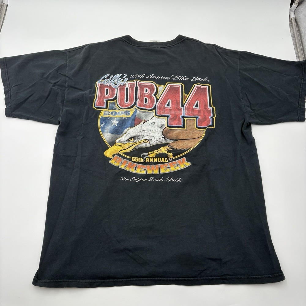 Gildan Gillys Pub 44 Bikeweek 2006 Black Pocket T Shirt Mens XL Vintage